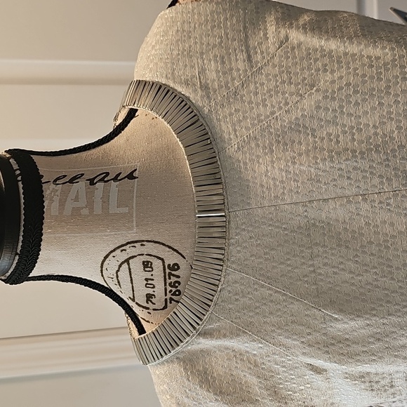 NWT Antonio Melani Elegant Sleeveless, Sequin Neck Sheath Dress, Size 6 - Picture 8 of 11